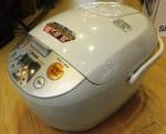 Zojirushi NL-AAQ18 fuzzy logic rice cooker - Image 3