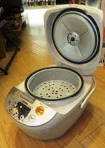 Zojirushi NL-AAQ18 fuzzy logic rice cooker - Image 4