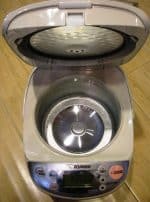 LAQ05 rice cooker by Zojirushi