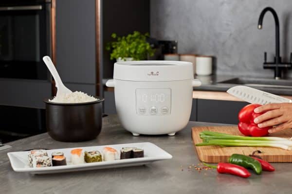 Tsuki rice cooker in white lifestyle shot