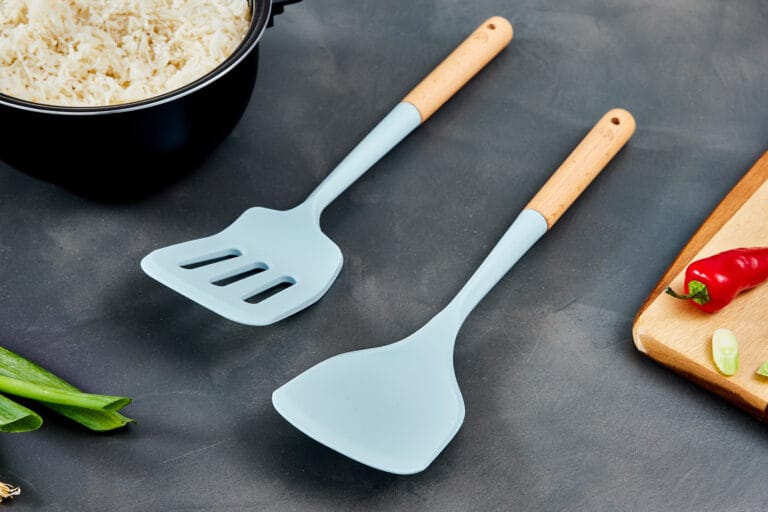 Yum Asia Turner Spatulas in Sky Blue